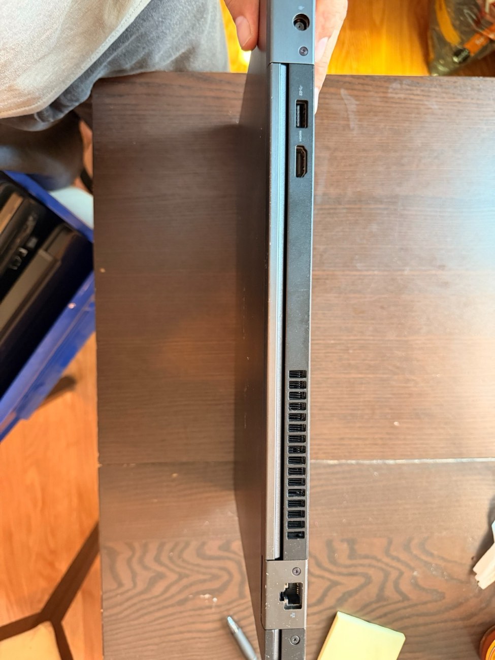 Dell Latitude 5590 15.6" i5-8250U 16GB 256GB SSD Windows 11 + Charger — view 3