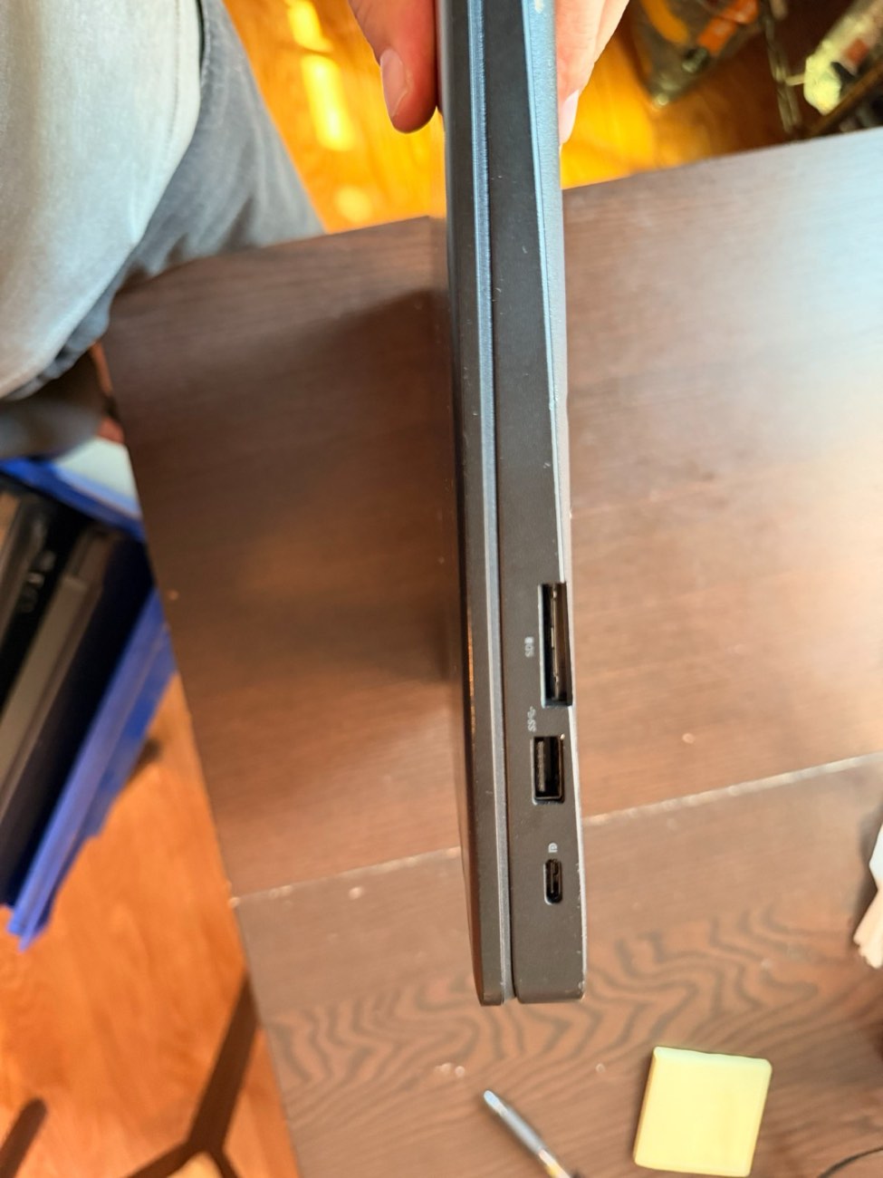 Dell Latitude 5590 15.6" i5-8250U 16GB 256GB SSD Windows 11 + Charger — view 4