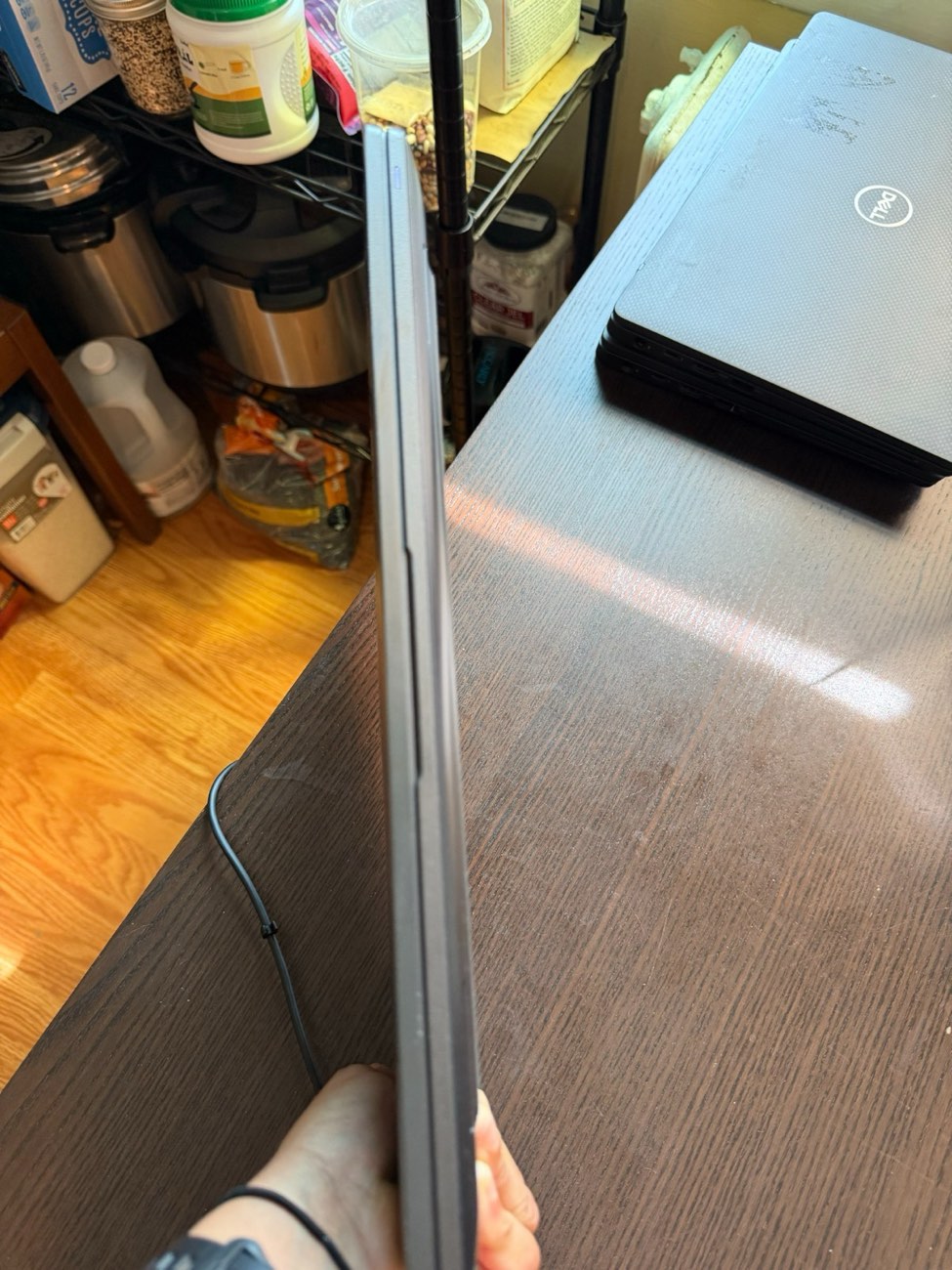 Dell Latitude 7400 14" i5-8365U 8GB 256GB SSD Win 11 Pro Ultrabook + Charger — view 4