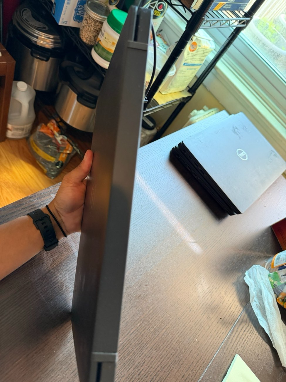 Dell Latitude i5-8365U 8GB 256GB SSD Windows 11 Business Laptop + Charger — view 2