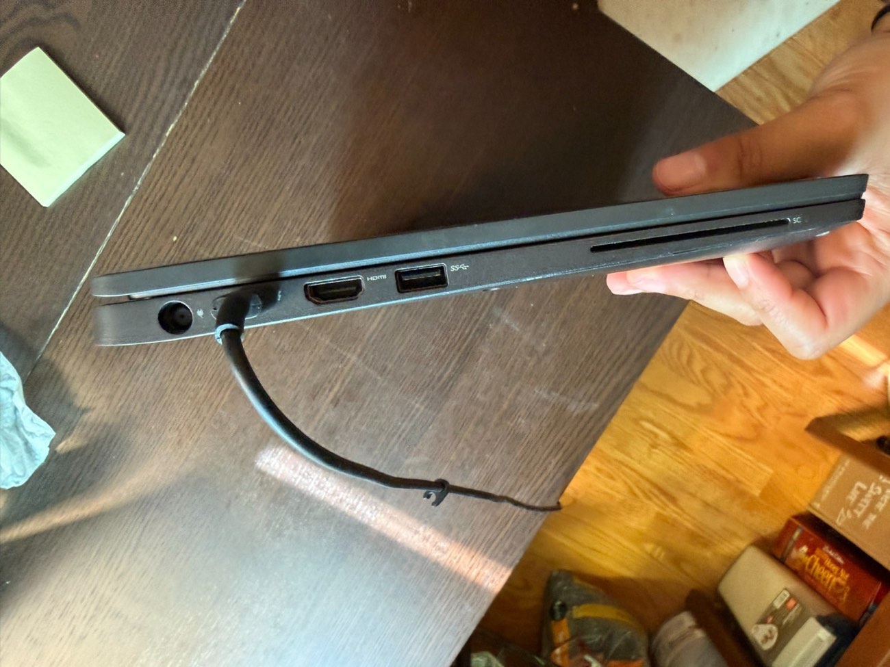 Dell Latitude i5-8365U 8GB 256GB SSD Windows 11 Pro Business Laptop + Charger — view 4