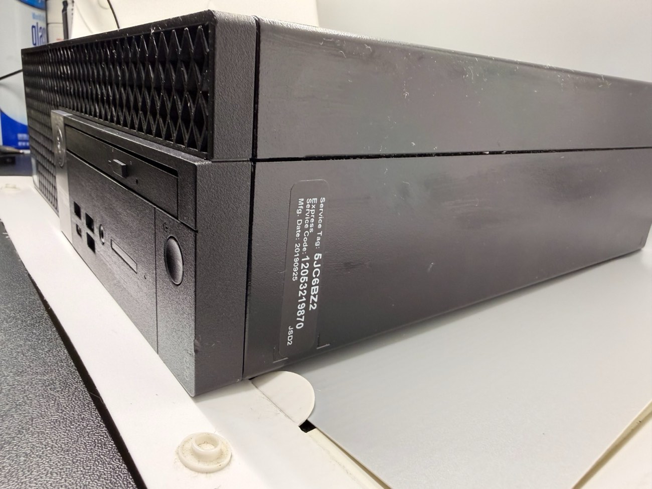 Dell OptiPlex 7070 SFF i5-9500 8GB 240GB SSD Win 11 Desktop w/ Keyboard & Mouse — view 4