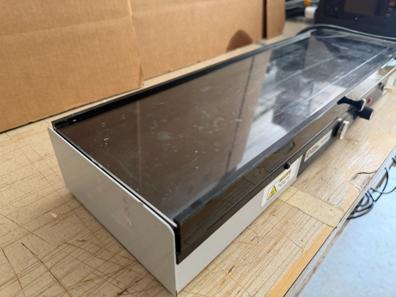 Fisher Scientific Model 77 Slide Warmer Histology Heated Plate 12-594  Powers On — view 4