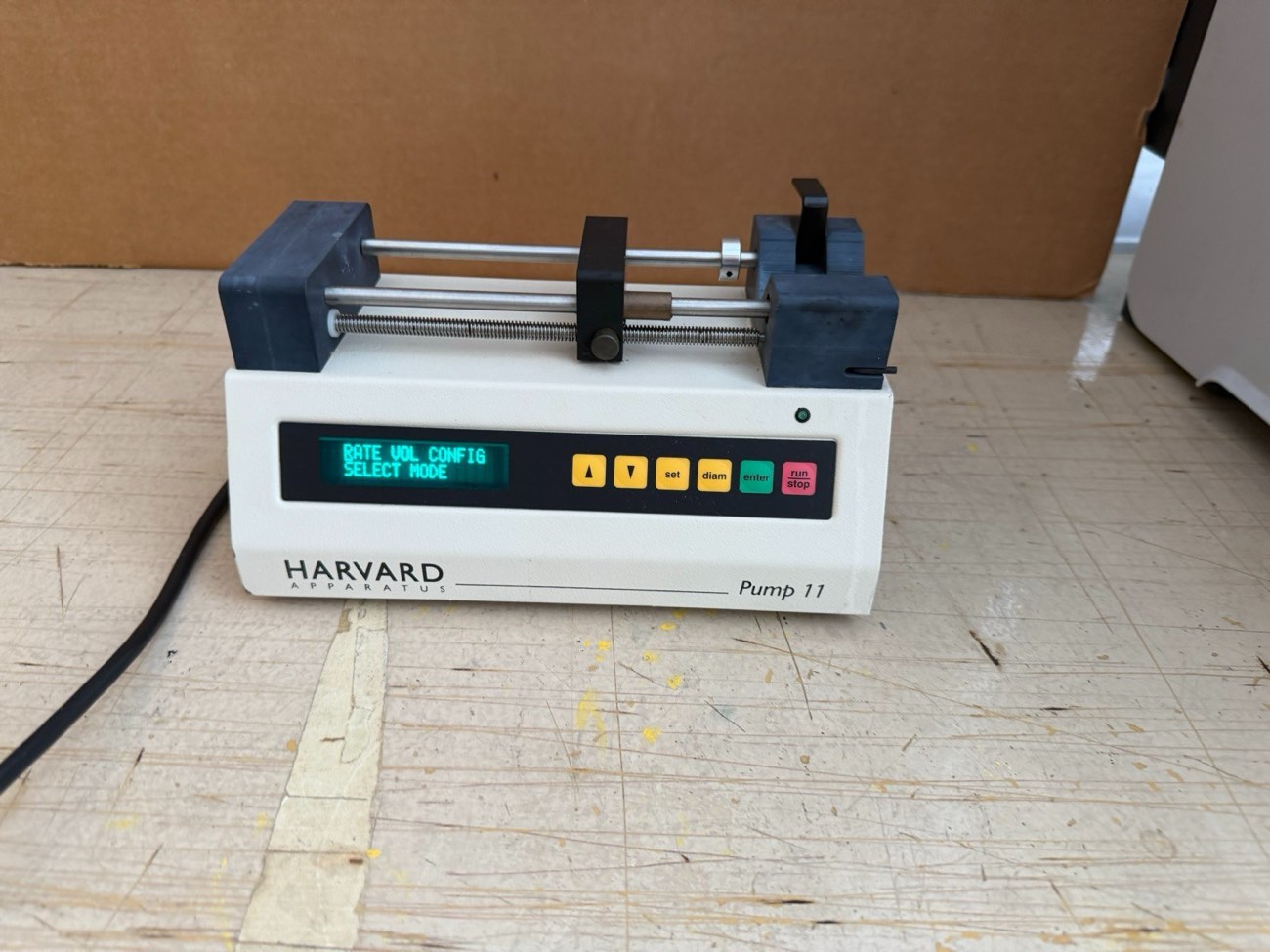 Harvard Apparatus Model 11 Syringe Pump Infusion 55-1199 Lab - Powers On — view 1